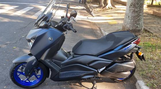 YAMAHA XMAX 250 CONNECTED ABS YAMAHA XMAX 250 CONNECTED ABS
